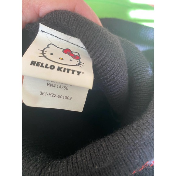 Hello Kitty Sanrio Spellout Beanie embroidered - Picture 3 of 4
